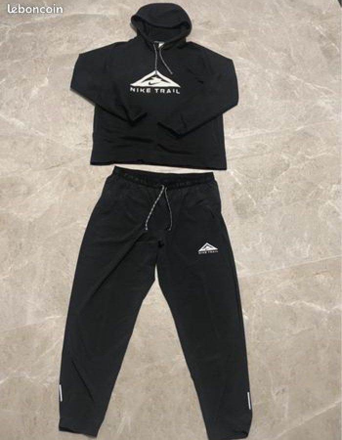 Ensemble Nike Trail
